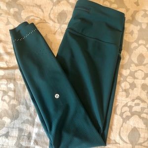 Lululemon Zoned In Tight size 10